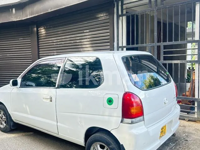 Suzuki Baleno 2003 photo 4
