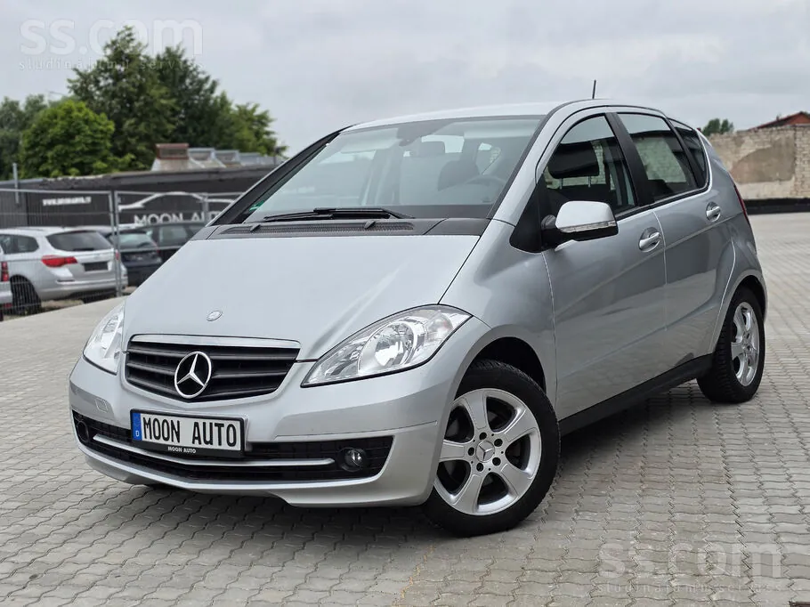 Mercedes-Benz A180