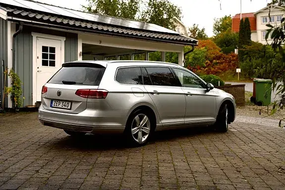 Volkswagen Passat 2018 photo 5