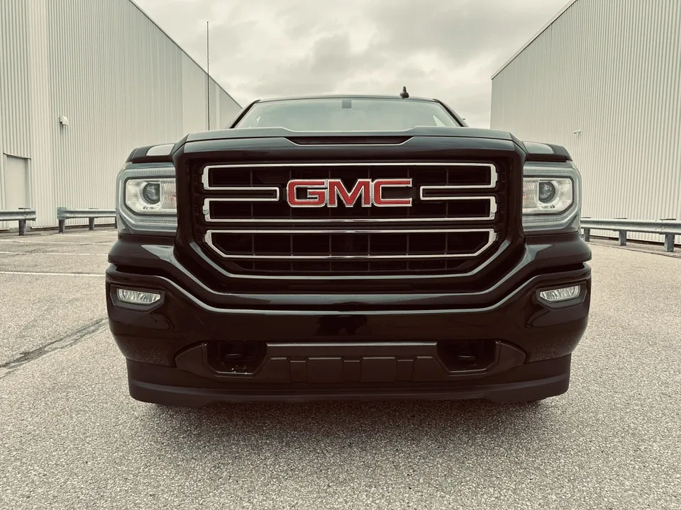 GMC Sierra 1500 2018 photo 2