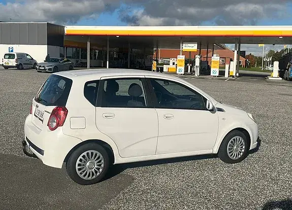 Chevrolet Aveo 2009 photo 4