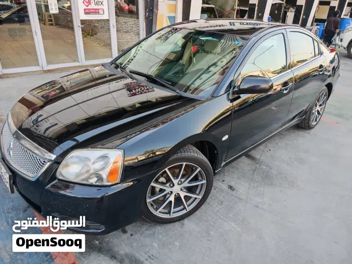 Mitsubishi Galant 2013 photo 2