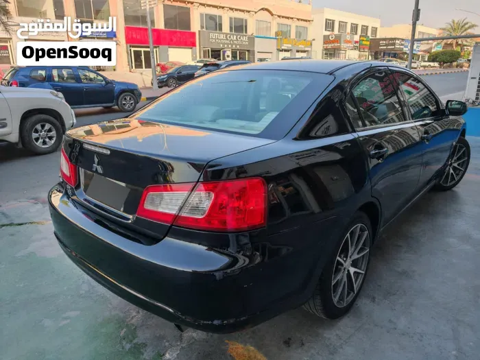 Mitsubishi Galant 2013 photo 3