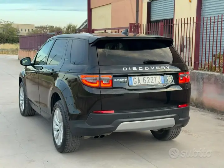 Land Rover Discovery Sport 2020 photo 5