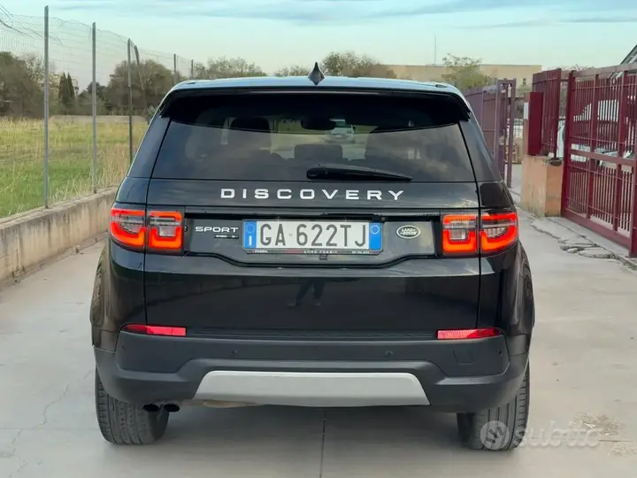 Land Rover Discovery Sport 2020 photo 4