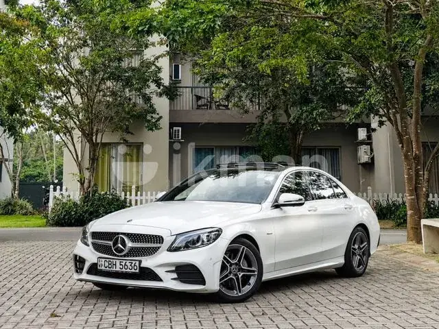 Mercedes-Benz C200