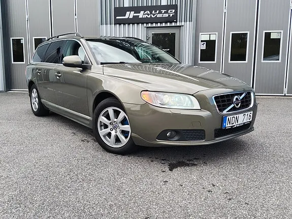 Volvo V70 2013 photo 2