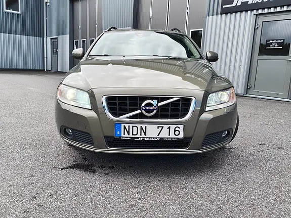 Volvo V70 2013 photo 3