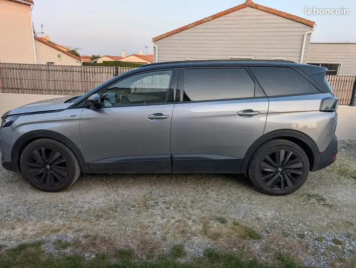 Peugeot 5008 2022 photo 2