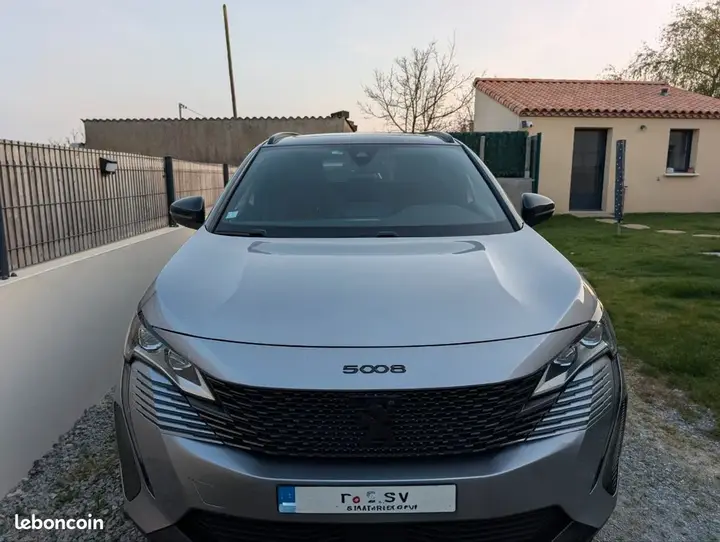 Peugeot 5008