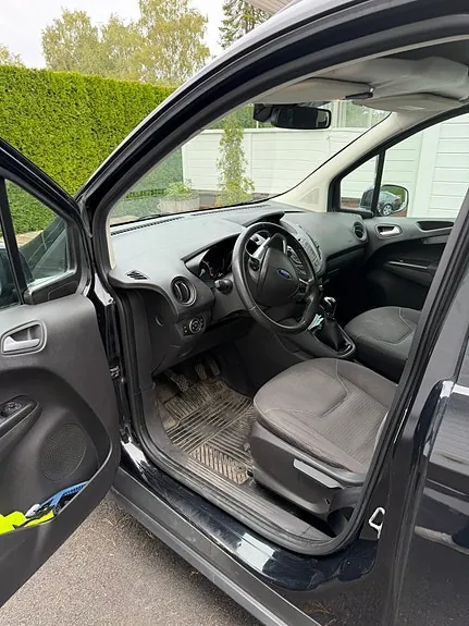 Ford Transit Courier 2014 photo 2