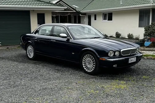 Daimler Super Eight