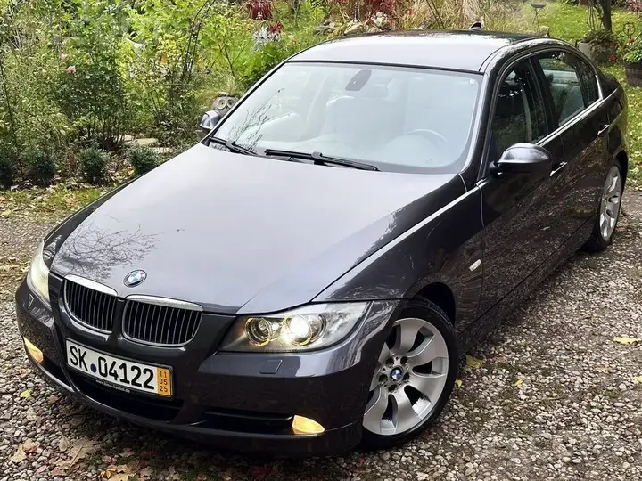 BMW 325I 2008 photo 4