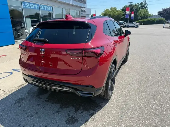 Buick Envision 2026 photo 3