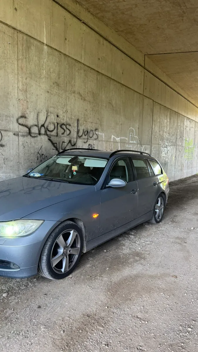 BMW 3 Series 2007 photo 2