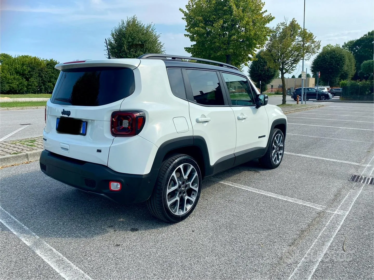 Jeep Renegade 2022 photo 2