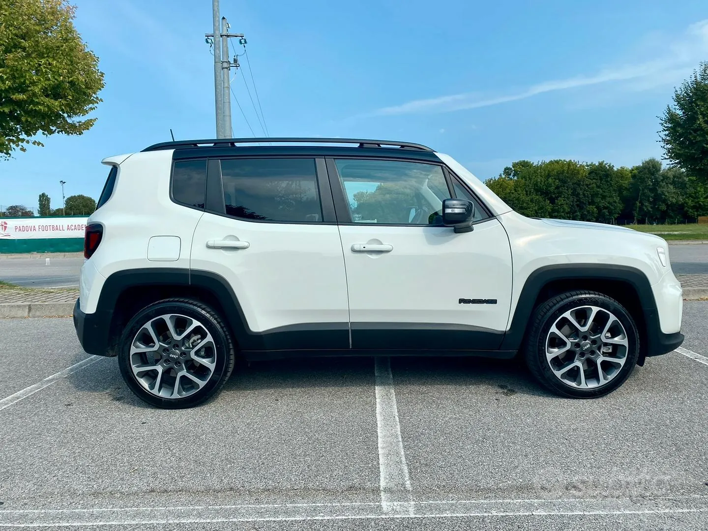 Jeep Renegade 2022 photo 3
