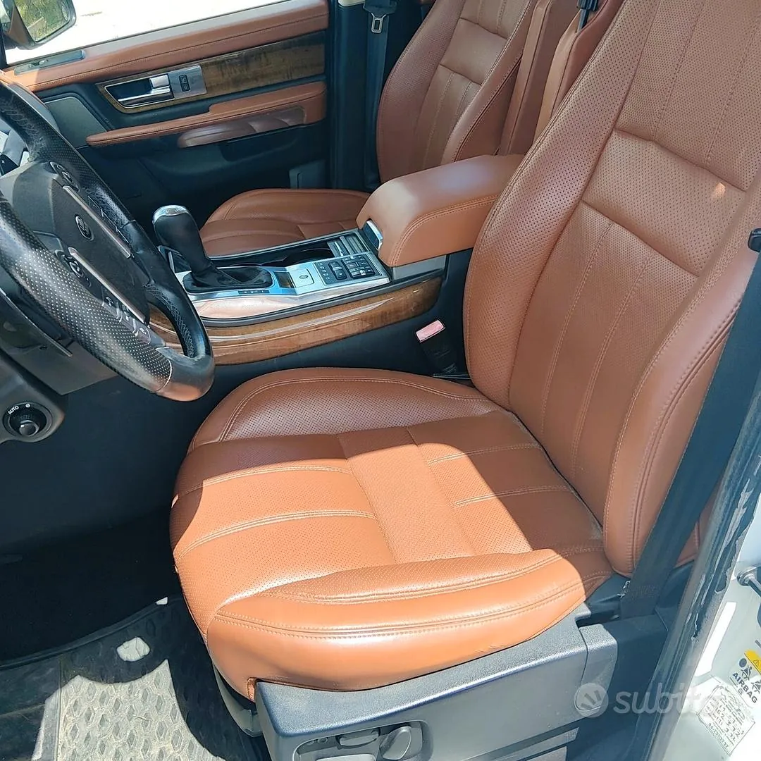 Land Rover Range Rover Sport 2013 photo 4