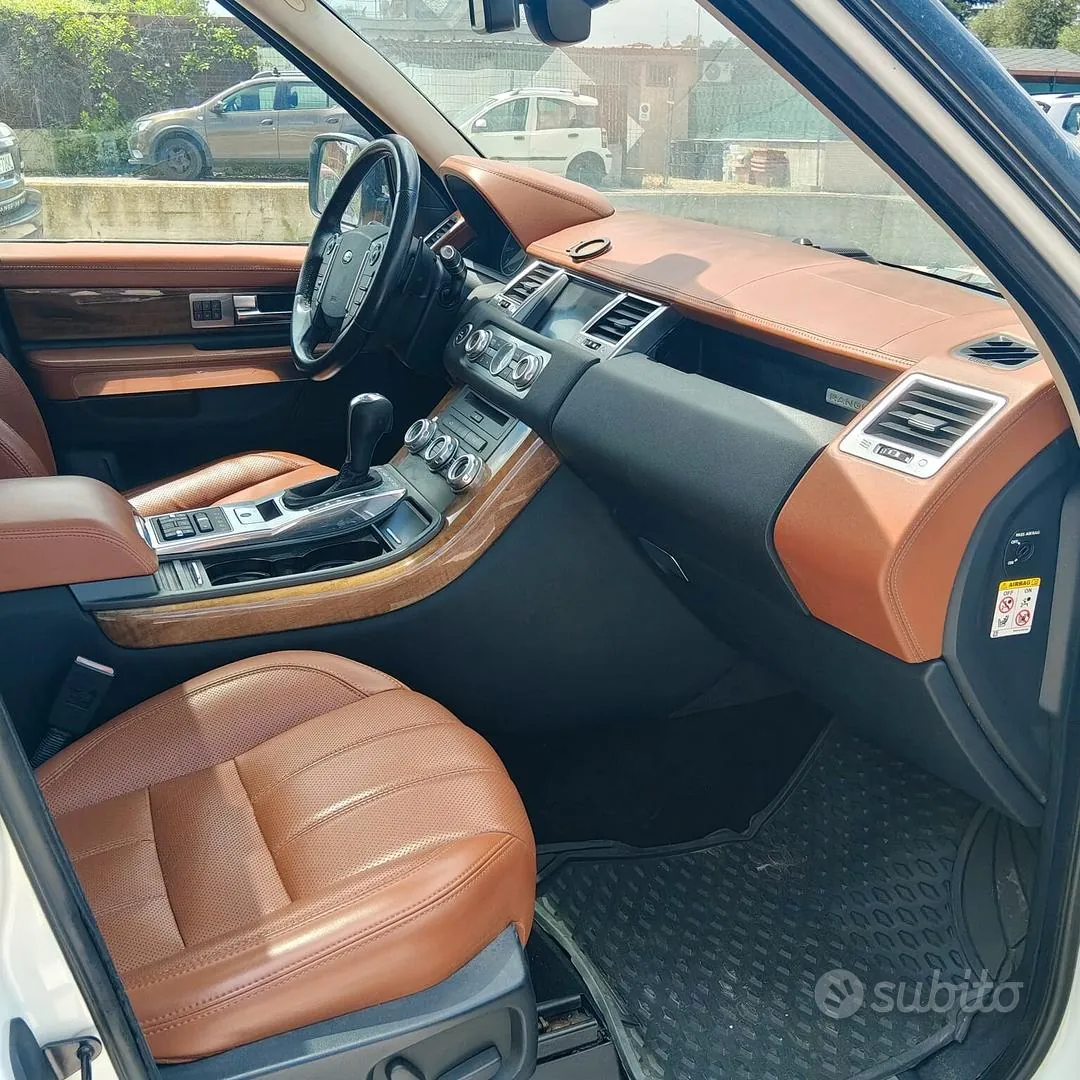 Land Rover Range Rover Sport 2013 photo 5