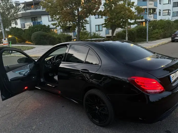 Mercedes-Benz C250D 2017 photo 2