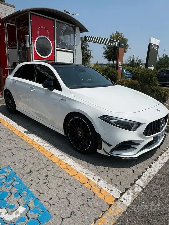 Mercedes-Benz A 180 2018 photo 2