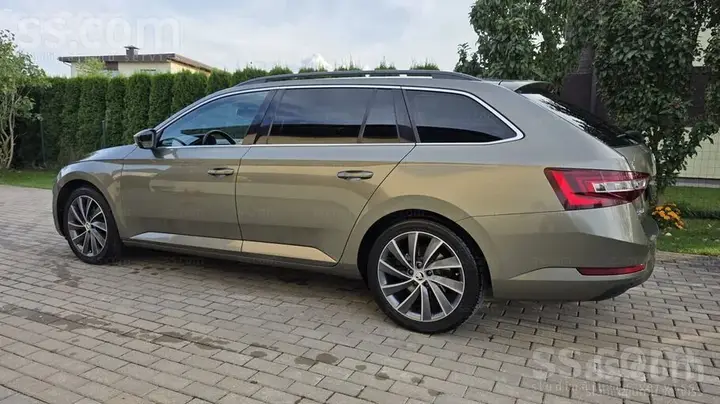 Skoda Superb 2007 photo 4