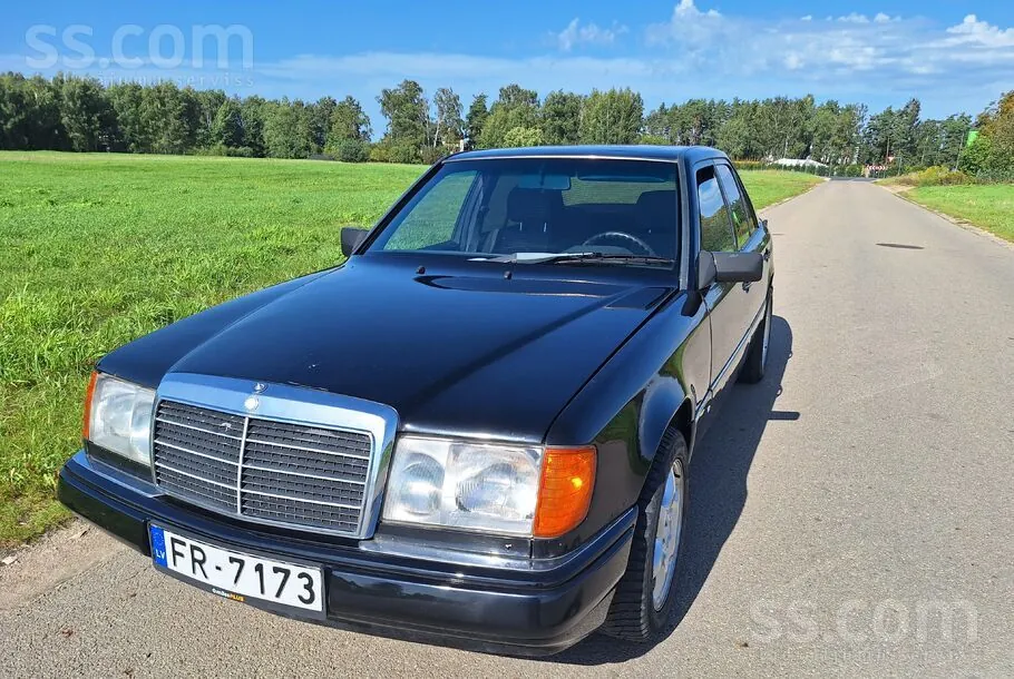 Mercedes-Benz 200 1990 photo 3