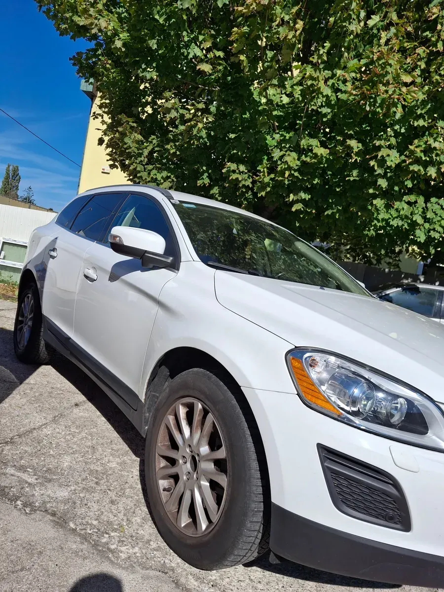 Volvo Xc60 2012 photo 2