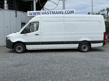 Mercedes-Benz Sprinter 2023 photo 3