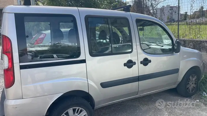 Fiat Doblo 2006 photo 2