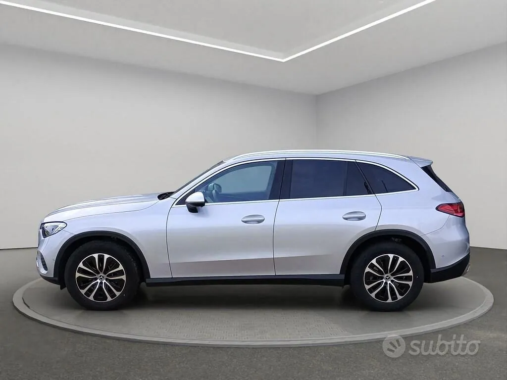 Mercedes-Benz Glc 2025 photo 2