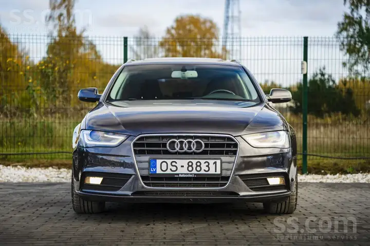 Audi A4 2013 photo 2