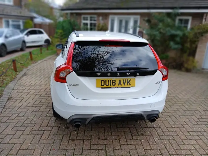 Volvo V60 2018 photo 3
