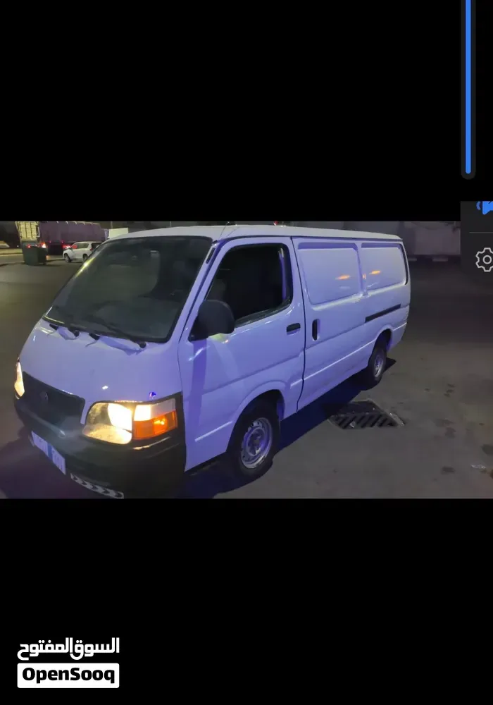 Toyota Hiace 2000 photo 2