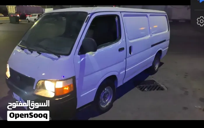 Toyota Hiace 2000 photo 3