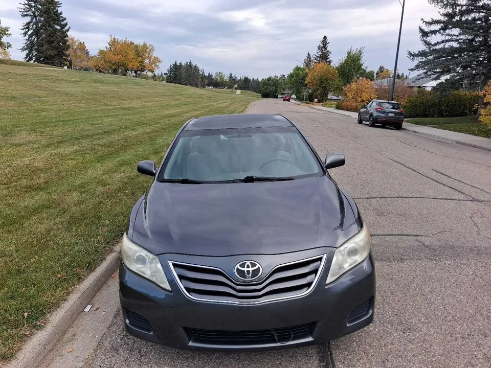 Toyota Camry 2010 photo 2