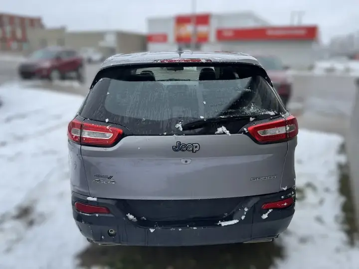 Jeep Cherokee 2015 photo 5