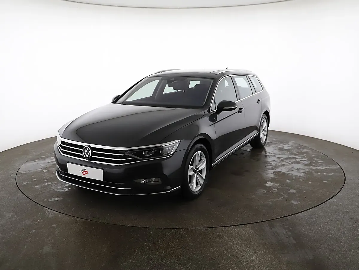 Volkswagen Passat 2023 photo 2