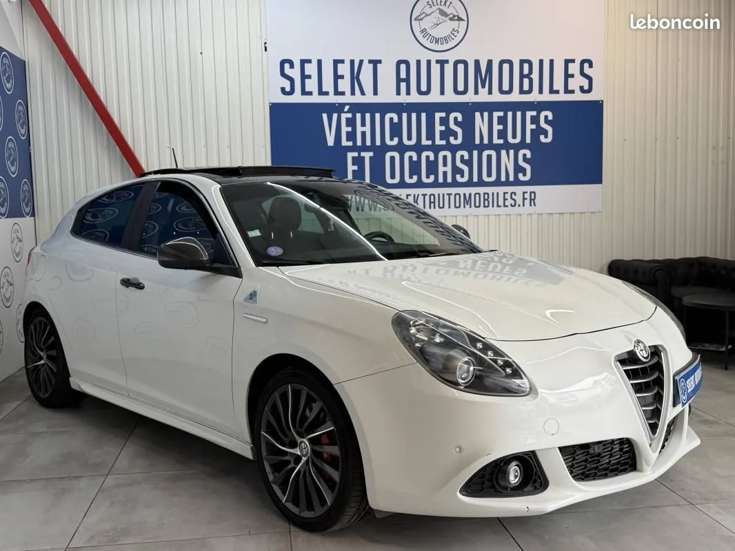 Alfa Romeo Giulietta 2015 photo 3