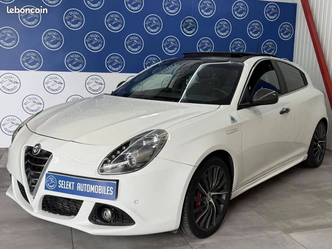 Alfa Romeo Giulietta 2015 photo 4