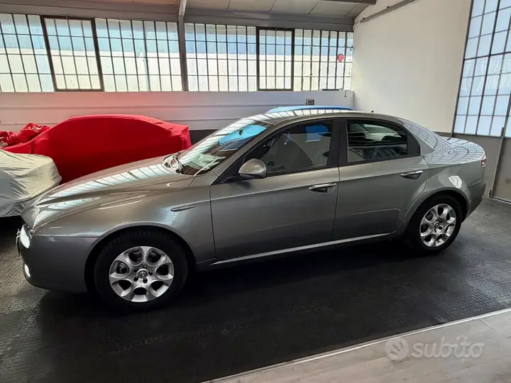 Alfa Romeo 159 2006 photo 4