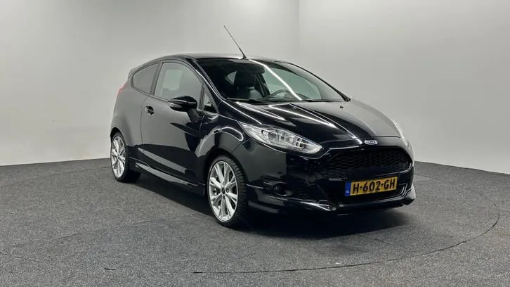 Ford Fiesta 2014 photo 3