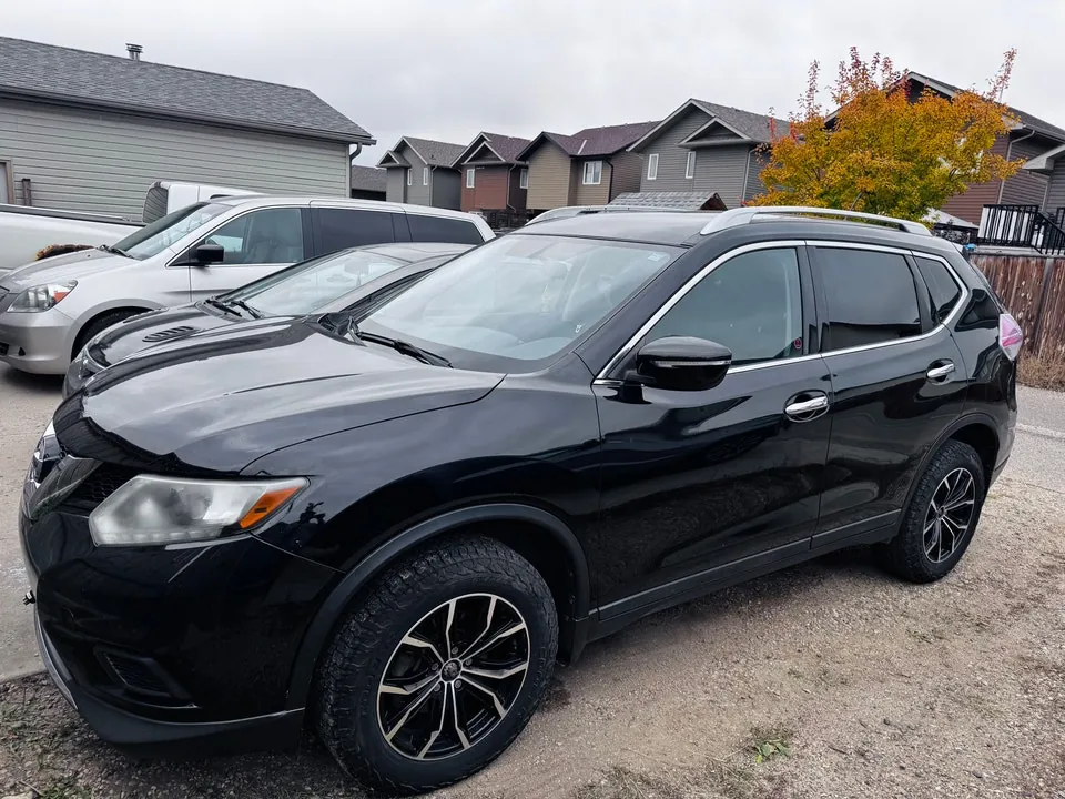 Nissan Rogue 2015 photo 2