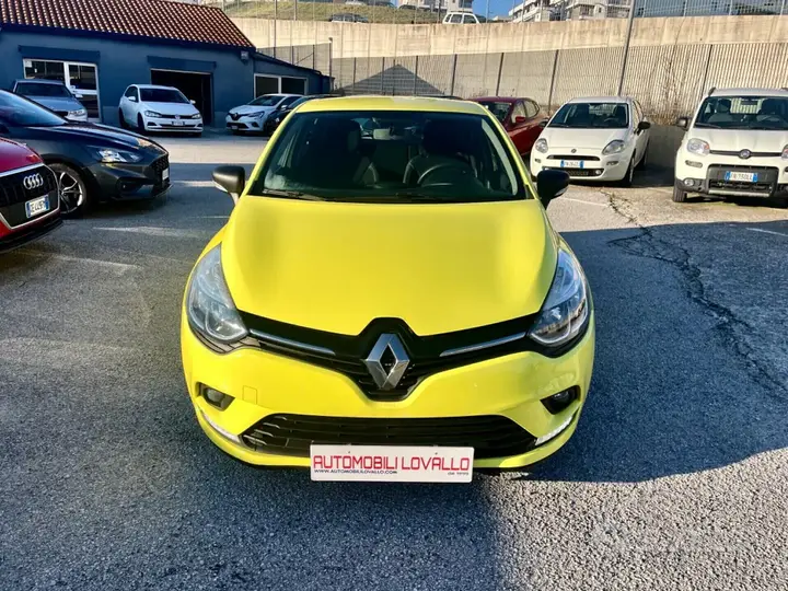 Renault Clio 2019 photo 2