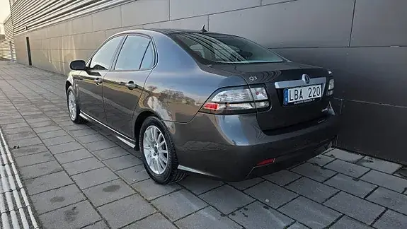 Saab 9-3 2010 photo 3