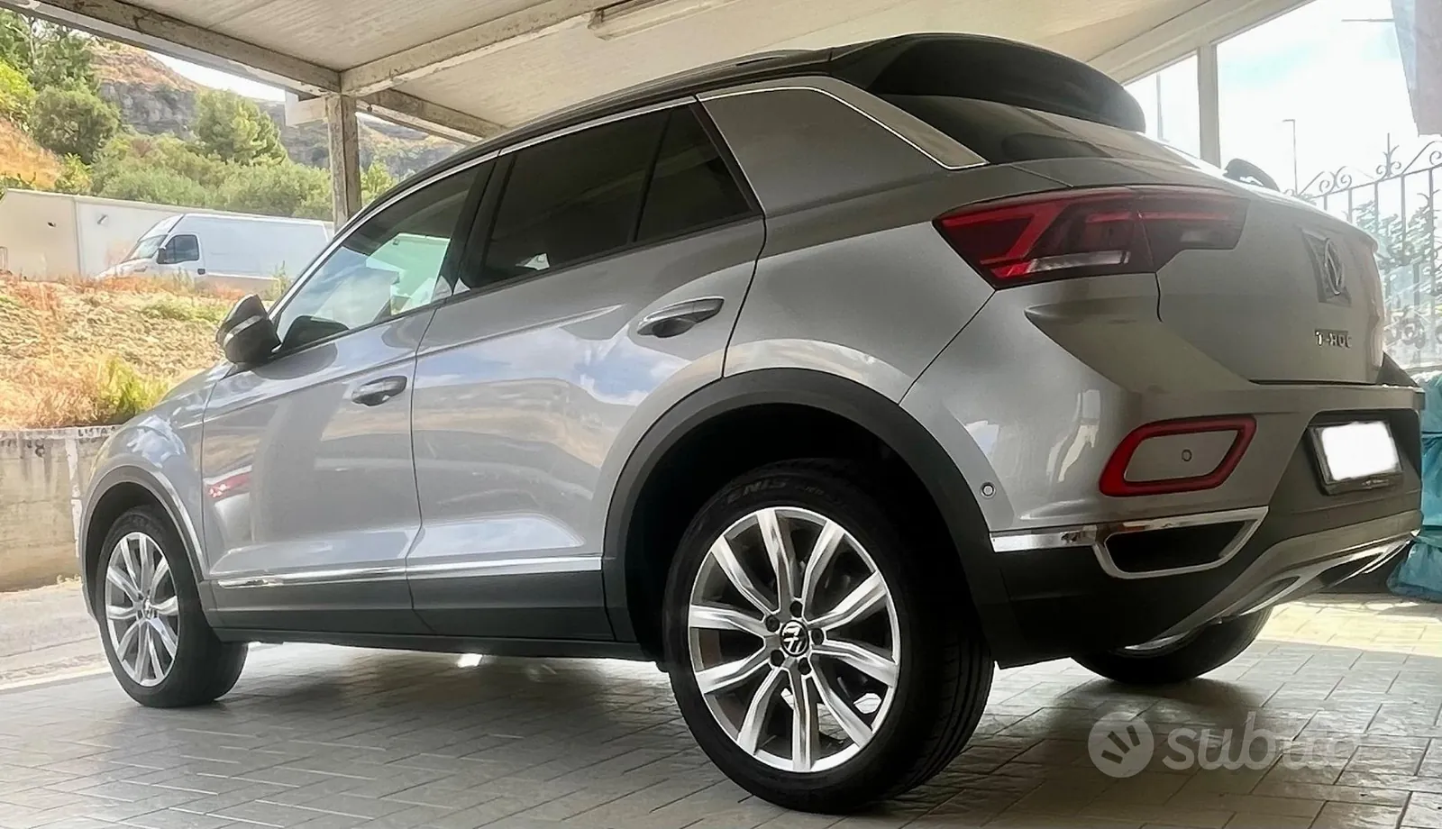 Volkswagen T-Roc 2023 photo 3