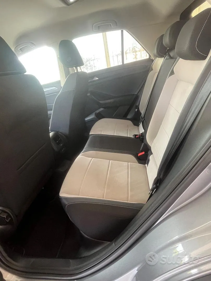 Volkswagen T-Roc 2023 photo 5
