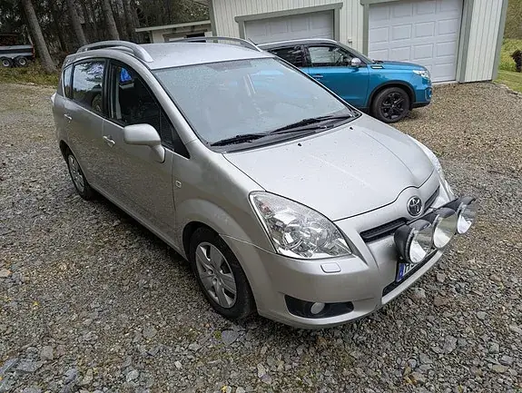 Toyota Corolla Verso 2007 photo 2