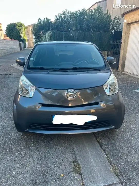 Toyota Iq