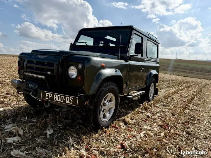Land Rover Defender 2005 photo 2